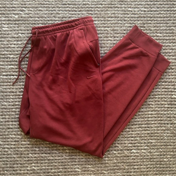 NEW! Nike Training Primary Fleece Dri-FIT UV Performance Joggers - Picture 3 of 17